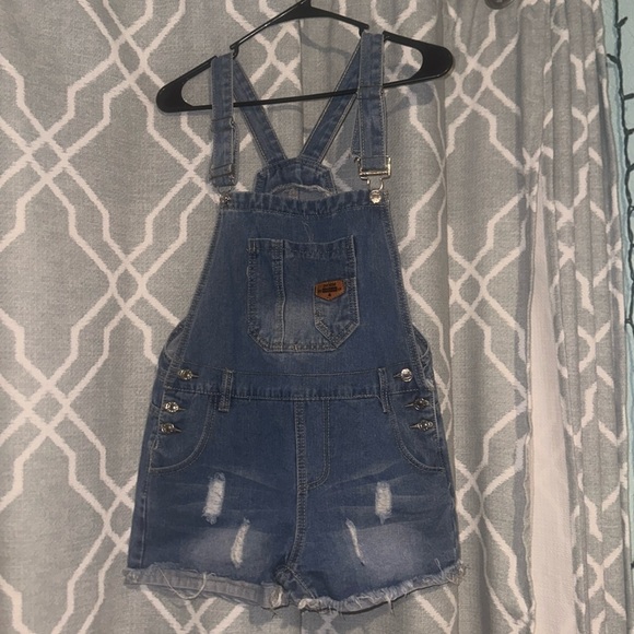 Denim short overalls - Picture 1 of 3
